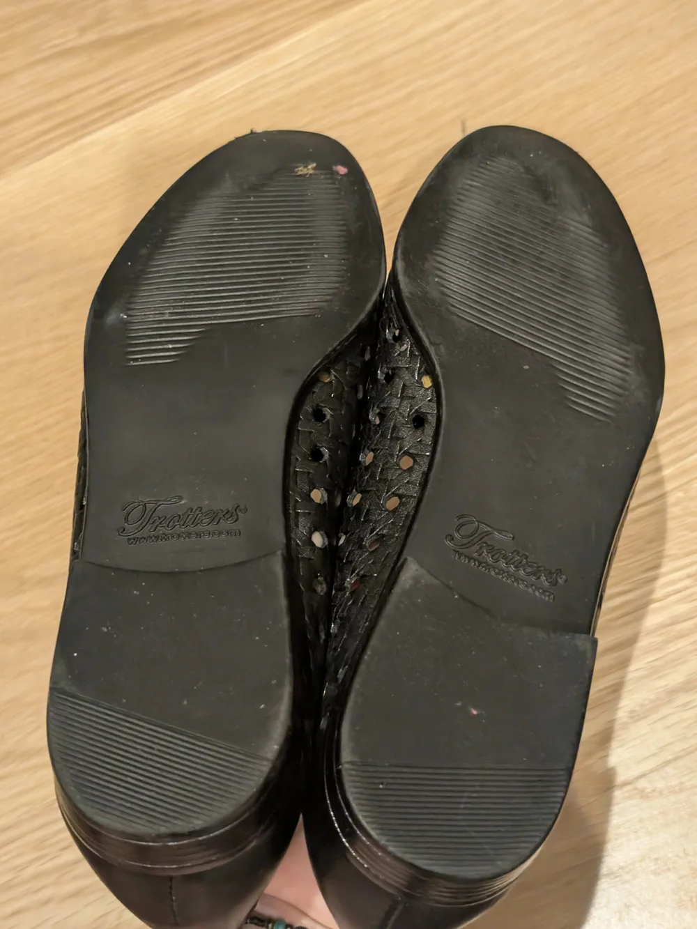 Trotters Black Perforated Slip-On Loafers NEW